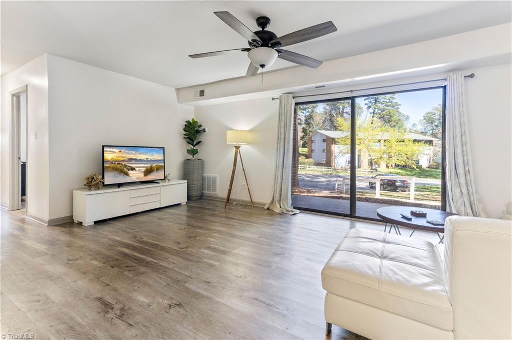 1110 Schaub Drive, Unit B Raleigh, NC 27606 - Photo 4 of 23