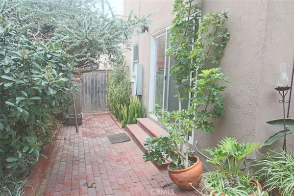$3,100 | 126 8th Street, Unit B, Hermosa Beach, CA 90254