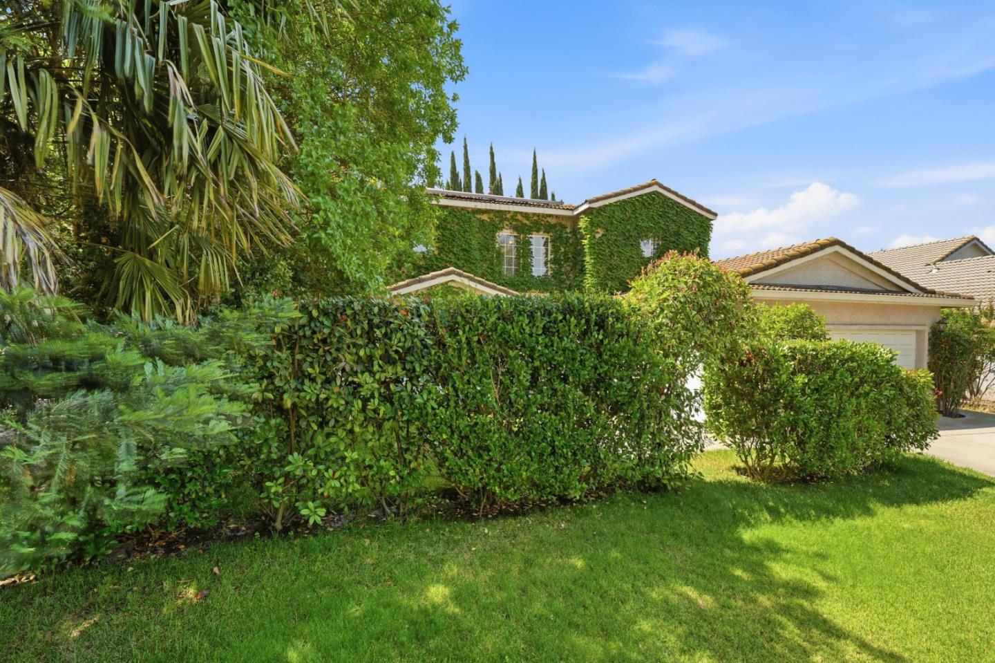 3712 Bold Ruler Court Modesto, CA 95355 - Photo 4 of 43