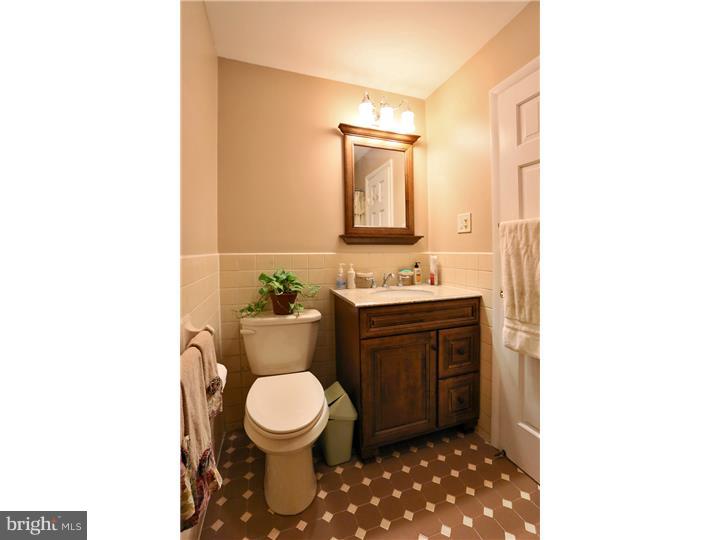 978 Williamson Road Horsham, PA 19044 - Photo 14 of 23 Gallery Image 14