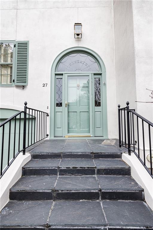 27 Mooregate Square Northwest Atlanta, GA 30327 - Photo 2 of 37