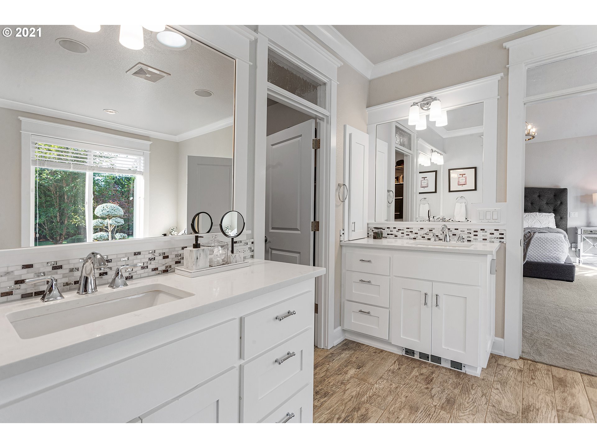 15849 South Harding Road Oregon City, OR 97045 - Photo 12 of 32 a bathroom with a sink double vanity and a mirror