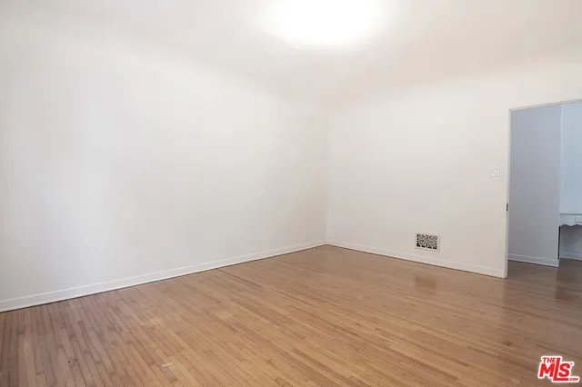 $6,250 | 1040 South Alfred Street, Los Angeles, CA 90035