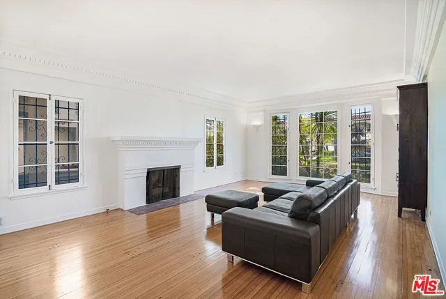 $6,250 | 1040 South Alfred Street, Los Angeles, CA 90035