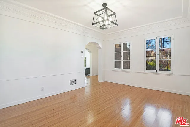 $6,250 | 1040 South Alfred Street, Los Angeles, CA 90035