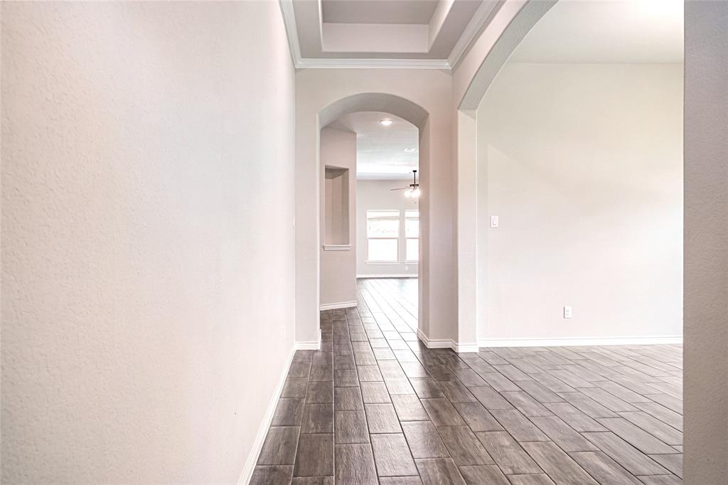 2636 Freemon Place Grand Prairie, TX 75052 - Photo 4 of 24