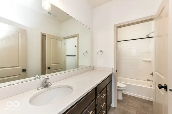 $480,000 | 1039 Valentine Lane, Carmel, IN 46032