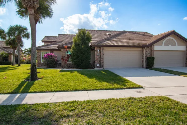 $299,900 | 8213 Cassia Drive, Boynton Beach, FL 33472