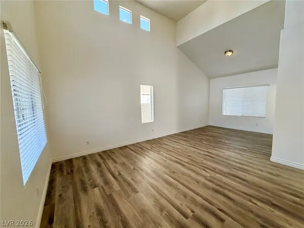 $2,500 | 9729 Trail Rider Drive, Las Vegas, NV 89117