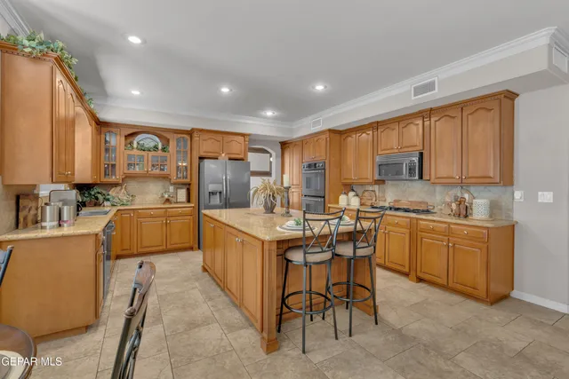 $545,950 | 6324 Franklin View Drive, El Paso, TX 79912