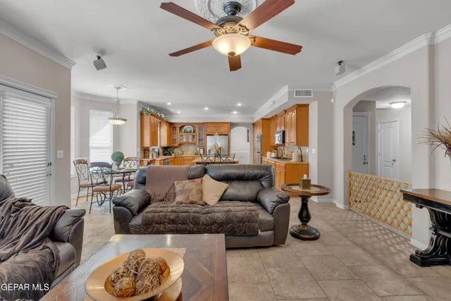 $545,950 | 6324 Franklin View Drive, El Paso, TX 79912