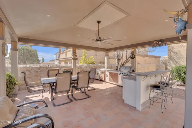 $545,950 | 6324 Franklin View Drive, El Paso, TX 79912