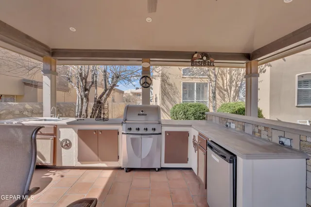 $545,950 | 6324 Franklin View Drive, El Paso, TX 79912