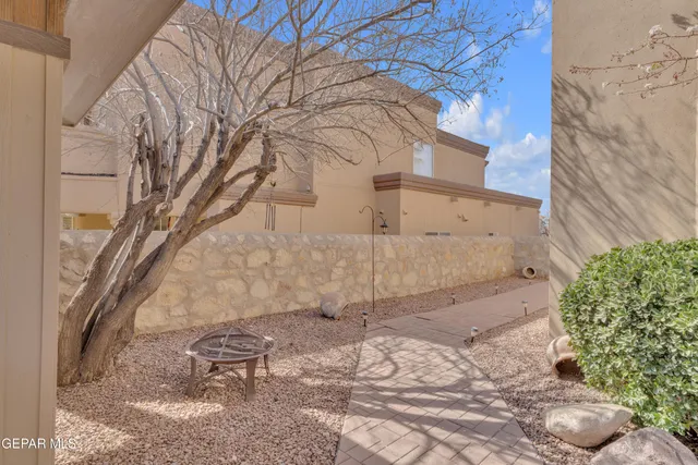 $545,950 | 6324 Franklin View Drive, El Paso, TX 79912