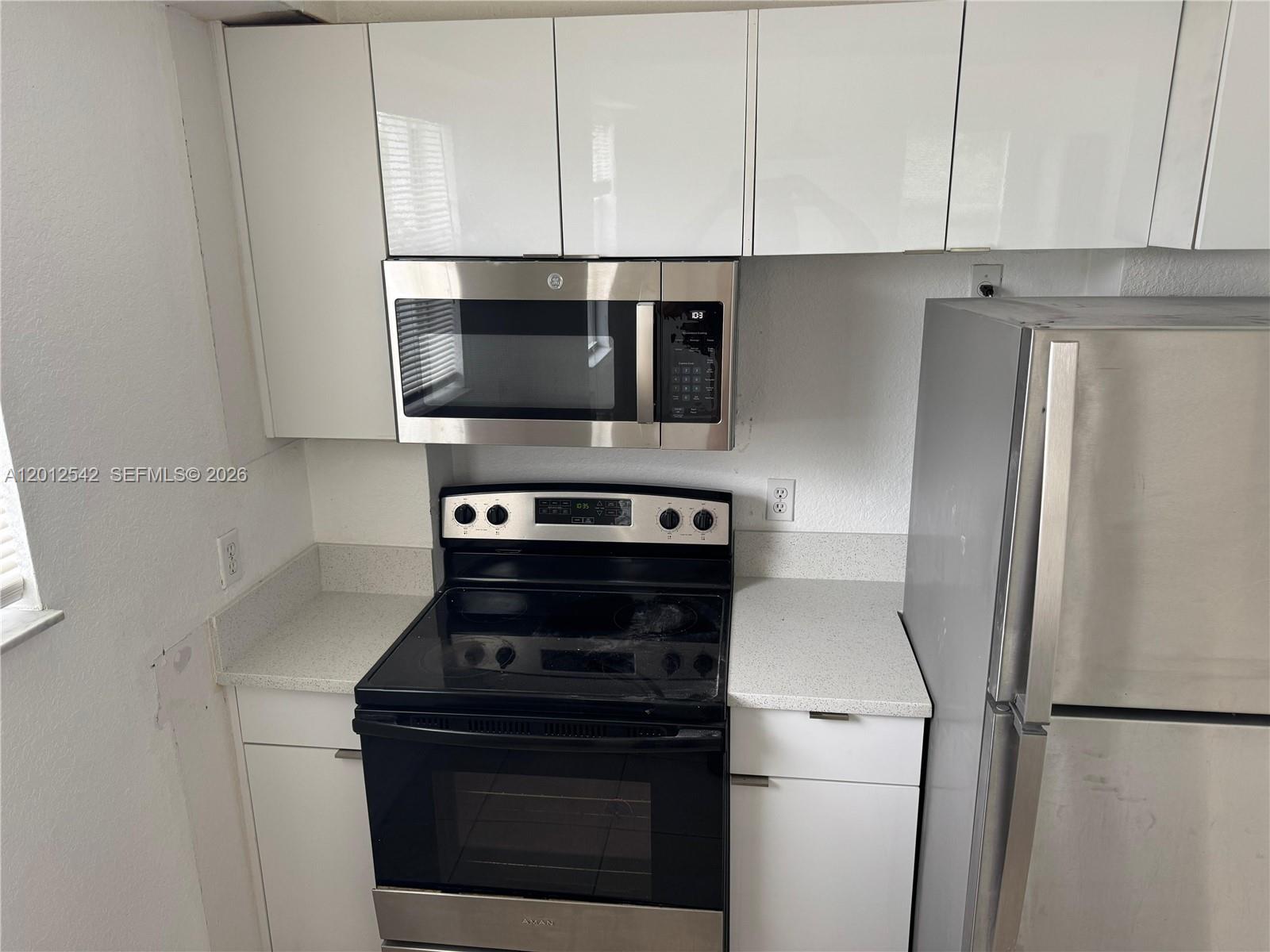 520 Southwest 5th Street, Unit 304 Miami, FL 33130 - Photo 5 of 37