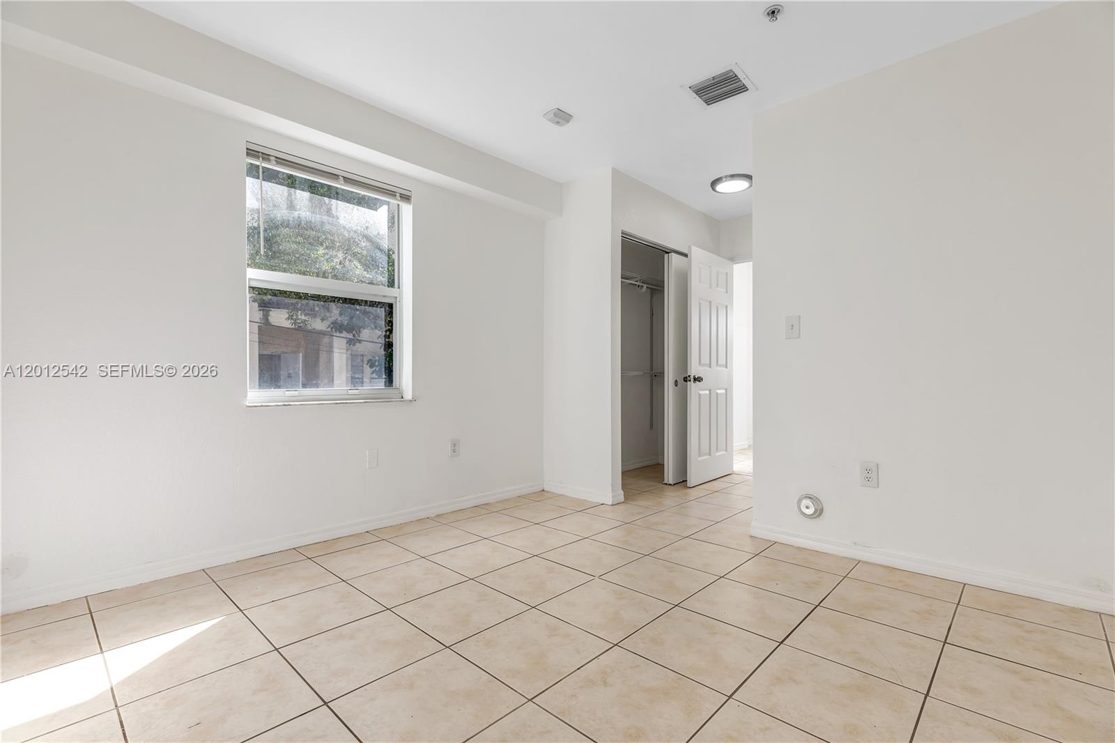 520 Southwest 5th Street, Unit 304 Miami, FL 33130 - Photo 7 of 37
