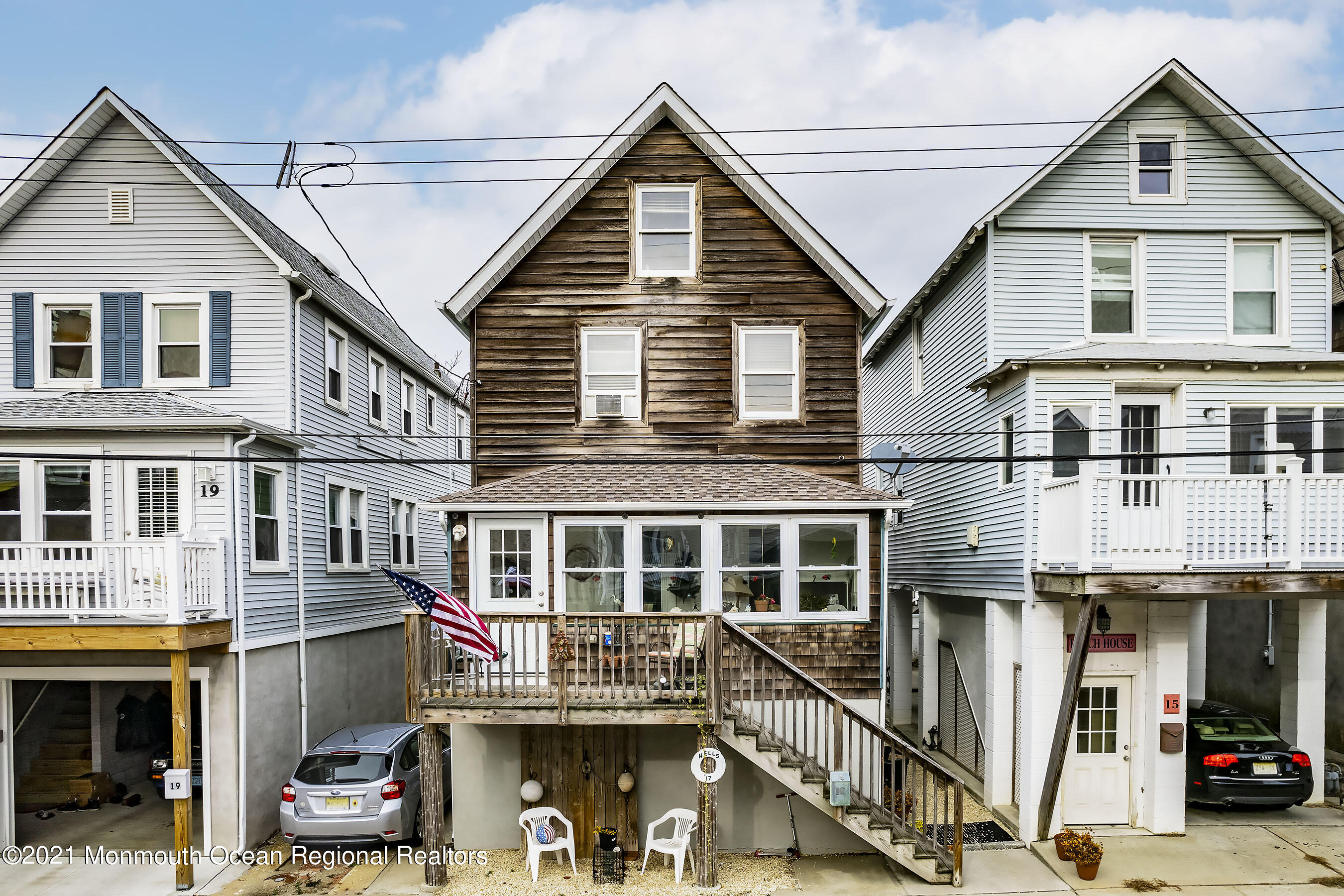 17 Center Street Sea Bright, NJ 07760 - Photo 1 of 23 a view of a white building among the street