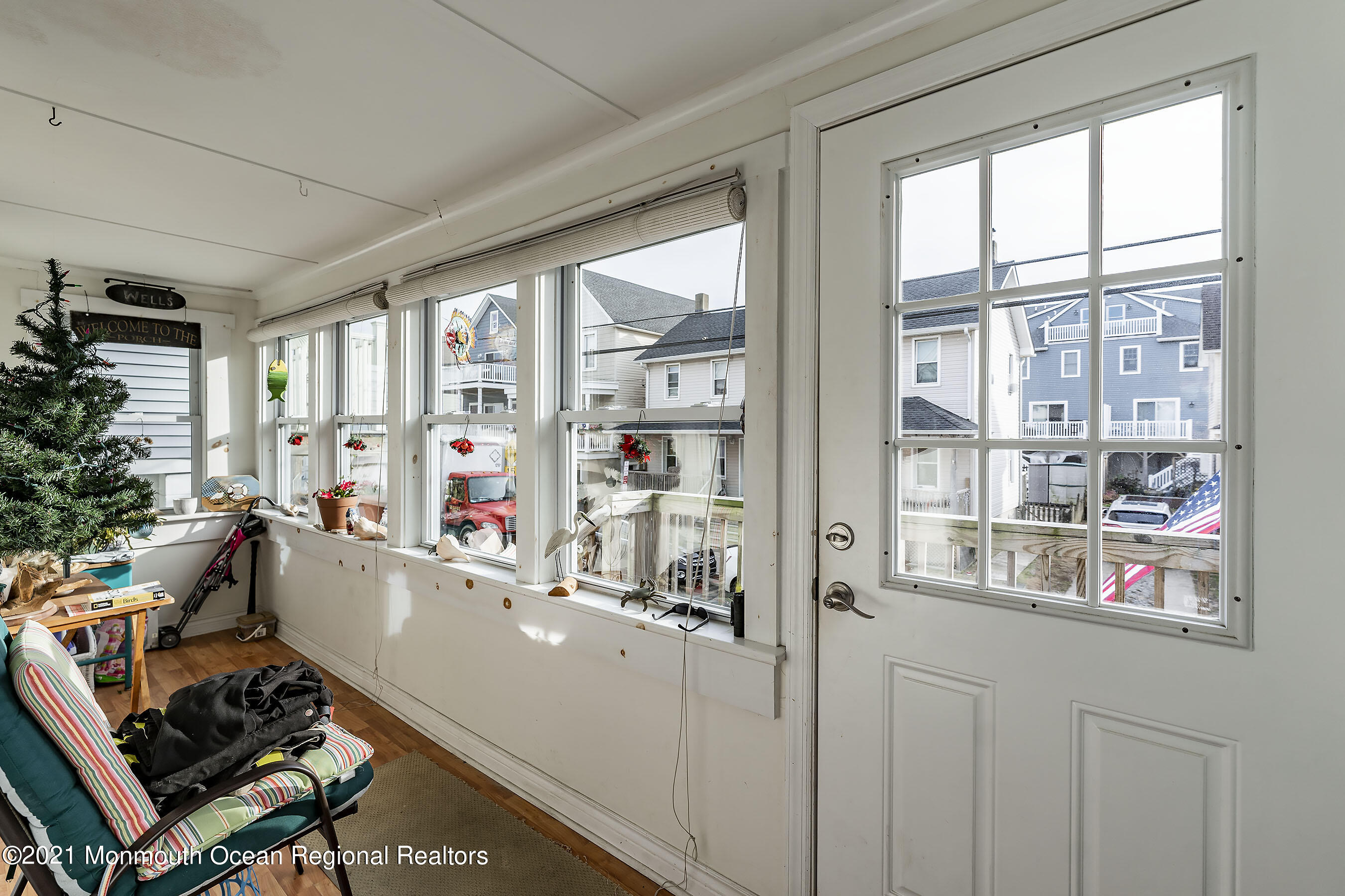 17 Center Street Sea Bright, NJ 07760 - Photo 3 of 23 a room with furniture and a window
