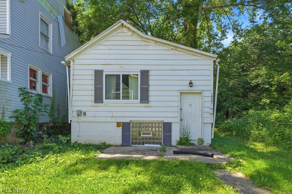 1920 Manchester Road Akron, OH 44314 - Photo 10 of 28