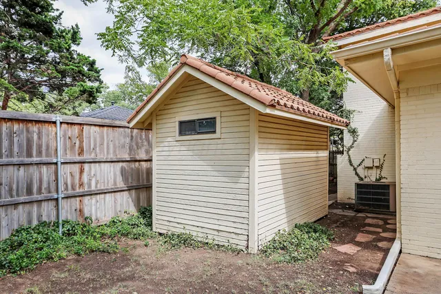 $350,000 | 2202 South Travis Street, Amarillo, TX 79109