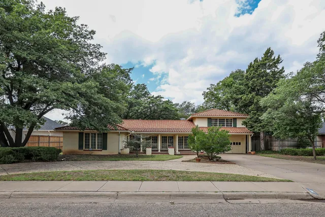 $350,000 | 2202 South Travis Street, Amarillo, TX 79109