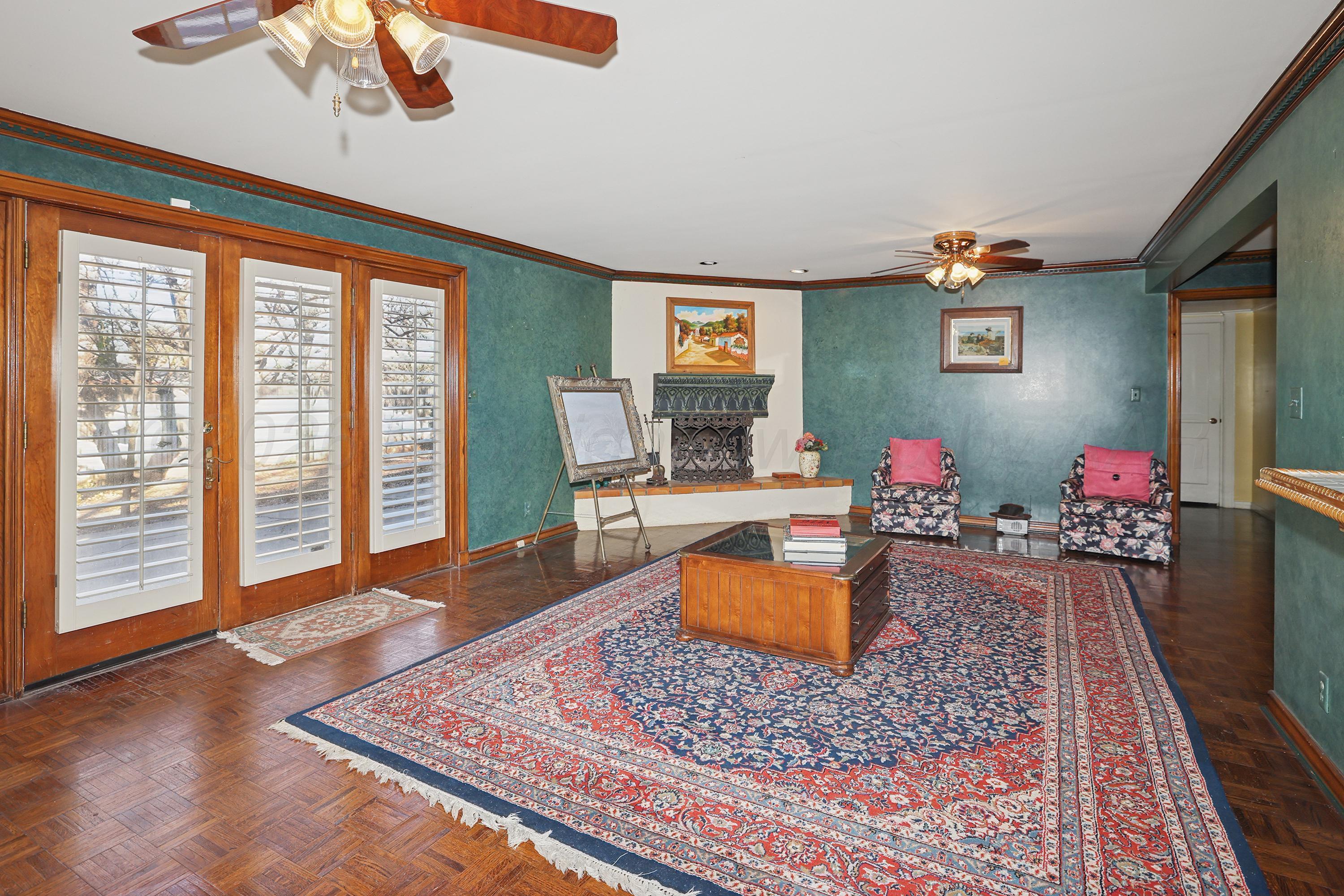 2202 South Travis Street Amarillo, TX 79109 - Photo 8 of 32 11-Den