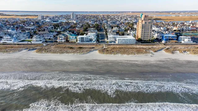 $323,000 | 111 South Dudley Avenue, Unit 108, Ventnor City, NJ 08406