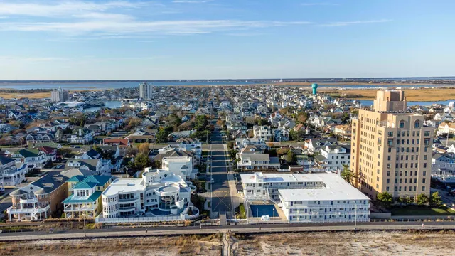 $323,000 | 111 South Dudley Avenue, Unit 108, Ventnor City, NJ 08406