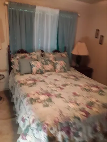 $190,000 | 206 West La Grange Street, Giddings, TX 78942