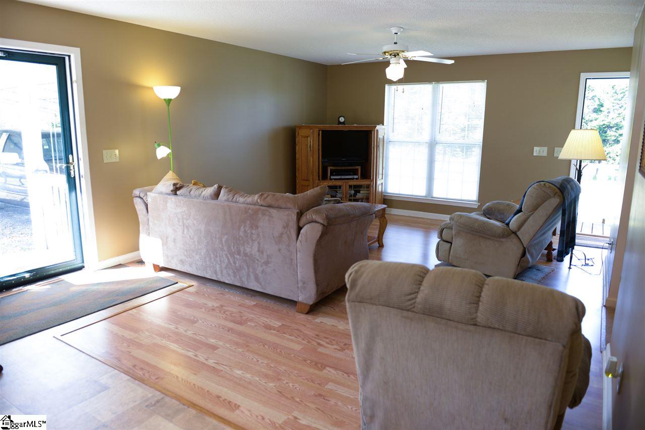 2125 Reedy Fork Road Pelzer, SC 29669 - Photo 6 of 31