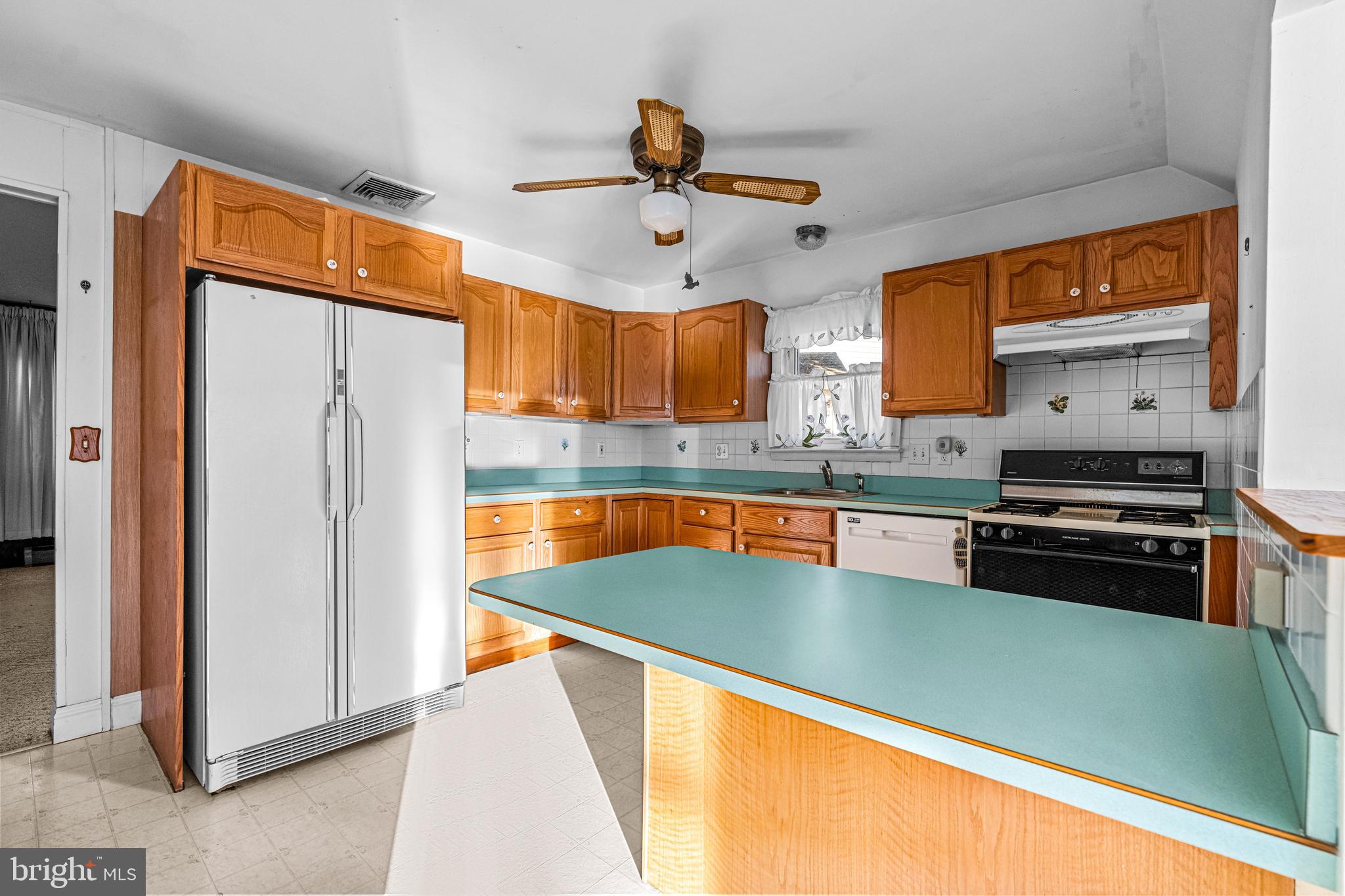 108 Whippany Road Barnegat, NJ 08005 - Photo 20 of 35 Gallery Image 20