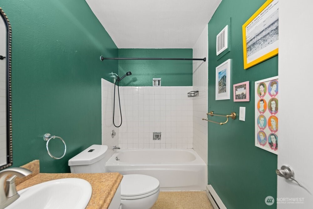 303 North 44th Street, Unit 203 Seattle, WA 98103 - Photo 21 of 40 Gallery Image 21