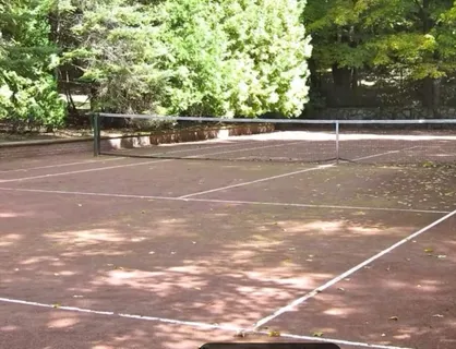 a view of a tennis court