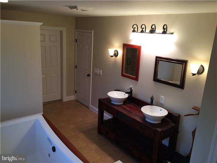 380 High Hill Road Woolwich Township, NJ 08085 - Photo 12 of 25 Master Bathroom