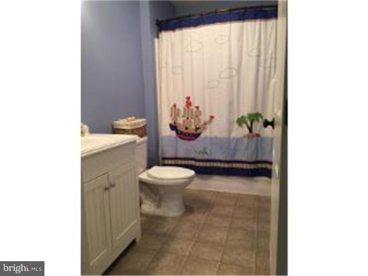 380 High Hill Road Woolwich Township, NJ 08085 - Photo 15 of 25 Bathroom