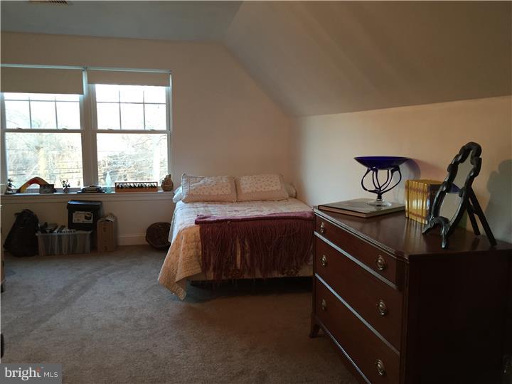 380 High Hill Road Woolwich Township, NJ 08085 - Photo 19 of 25 Bedroom 4
