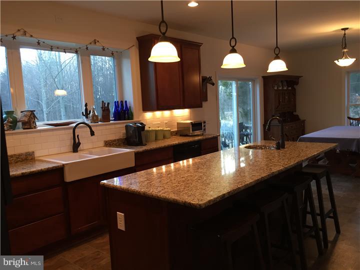 380 High Hill Road Woolwich Township, NJ 08085 - Photo 6 of 25 Kitchen