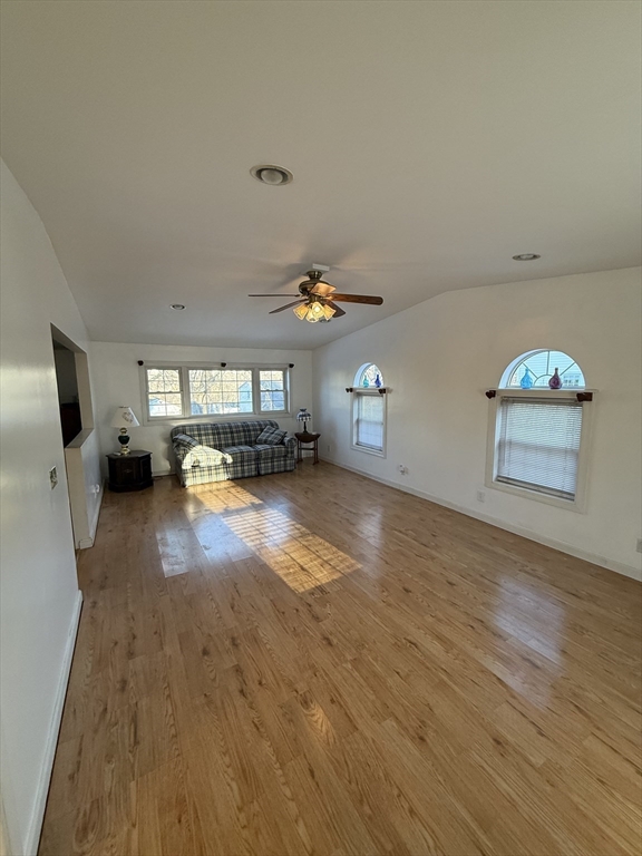 8 Manor Road Auburn, MA 01501 - Photo 6 of 21 Gallery Image 6