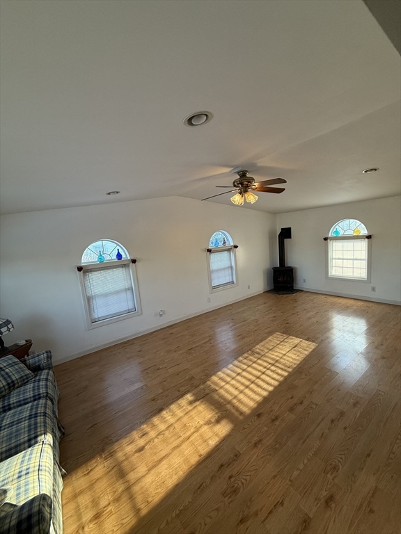 8 Manor Road Auburn, MA 01501 - Photo 7 of 21 Gallery Image 7