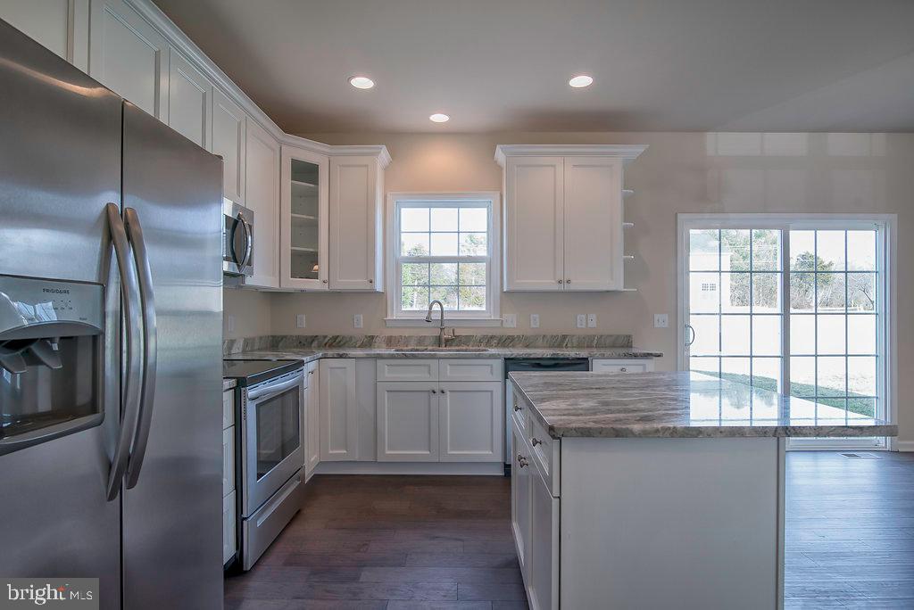 363 Ferry Road Fredericksburg, VA 22405 - Photo 4 of 29 Gallery Image 4