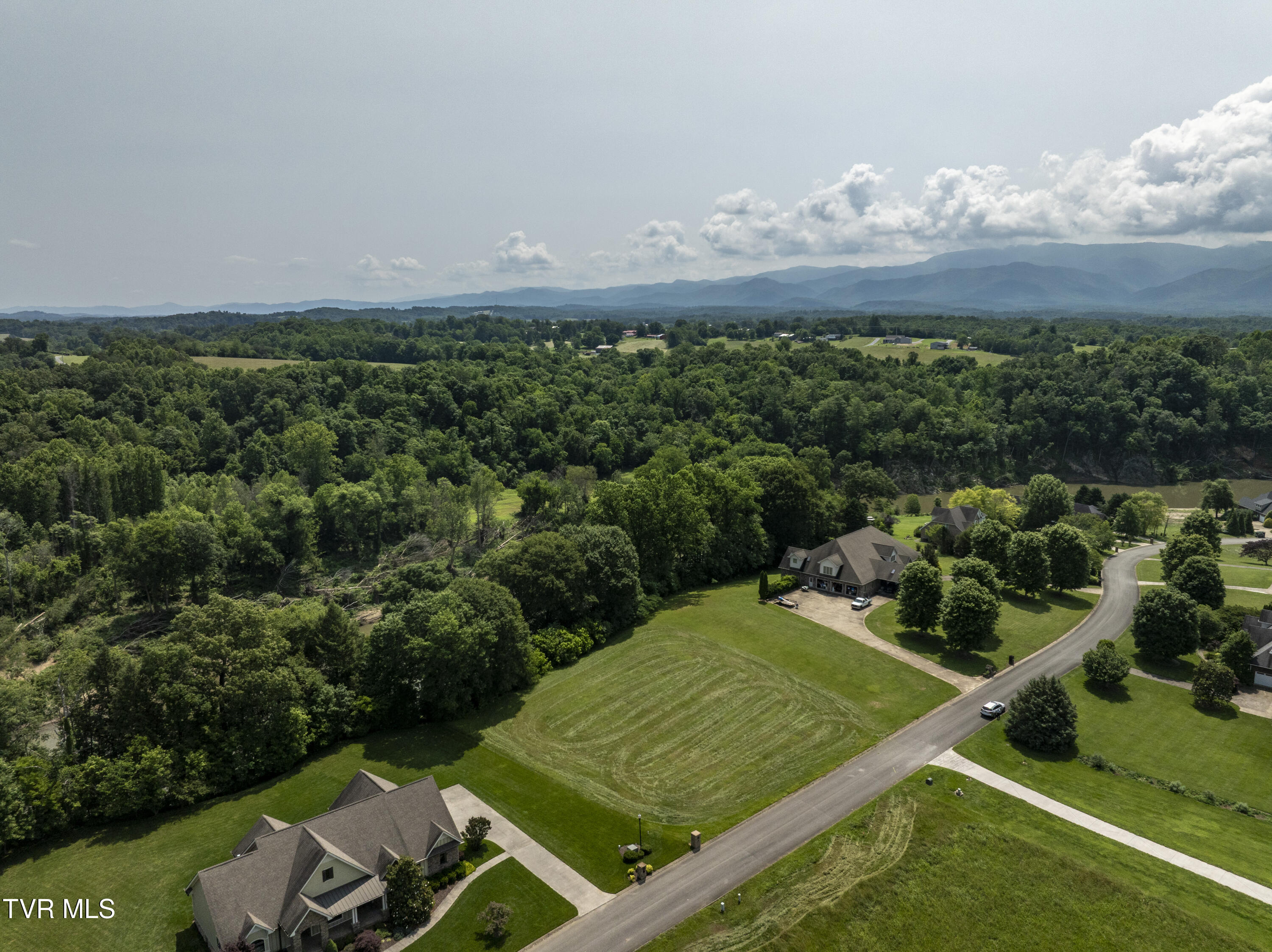 613 Waterstone Circle, Unit 19 Greeneville, TN 37745 - Photo 4 of 22 WaterstoneCir-Aerials-5