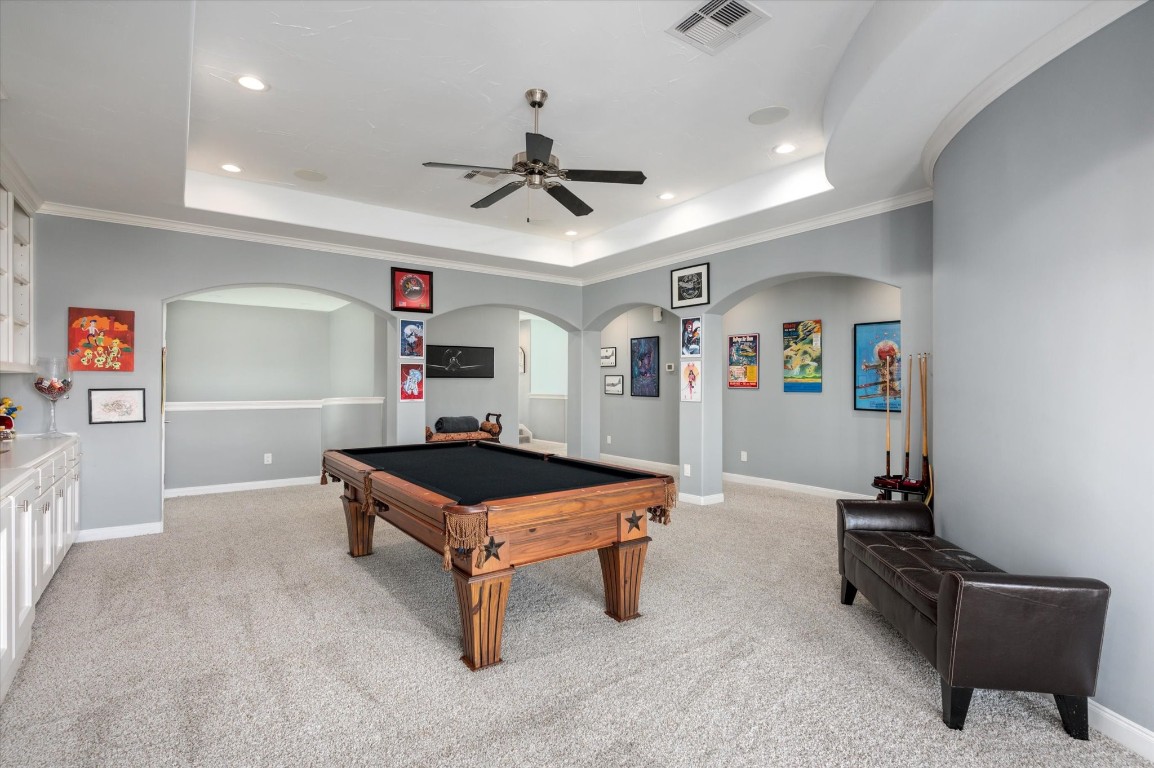 211 Valmar Street Kemah, TX 77565 - Photo 42 of 50 a room with furniture and windows