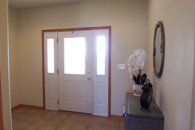 8214 Eagle Ridge Spring Grove, IL 60081 - Photo 3 of 24
