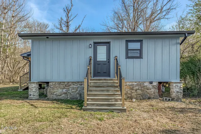 $255,000 | 215 Okolona Drive, Erwin, TN 37650