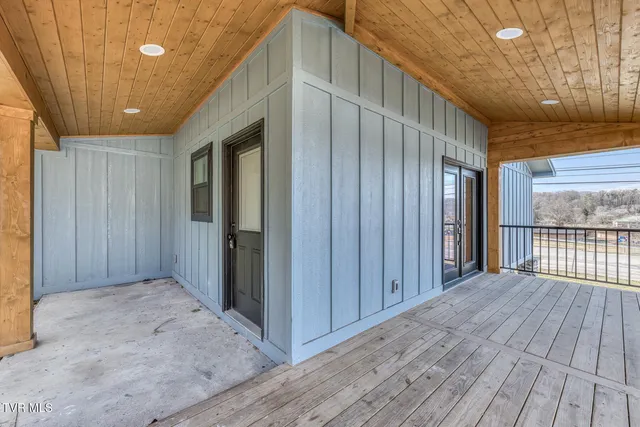 $255,000 | 215 Okolona Drive, Erwin, TN 37650