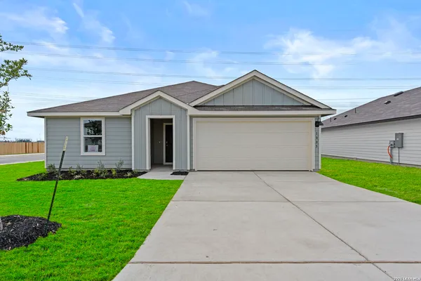 $275,000 | 1005 Prince Albert, Seguin, TX 78155