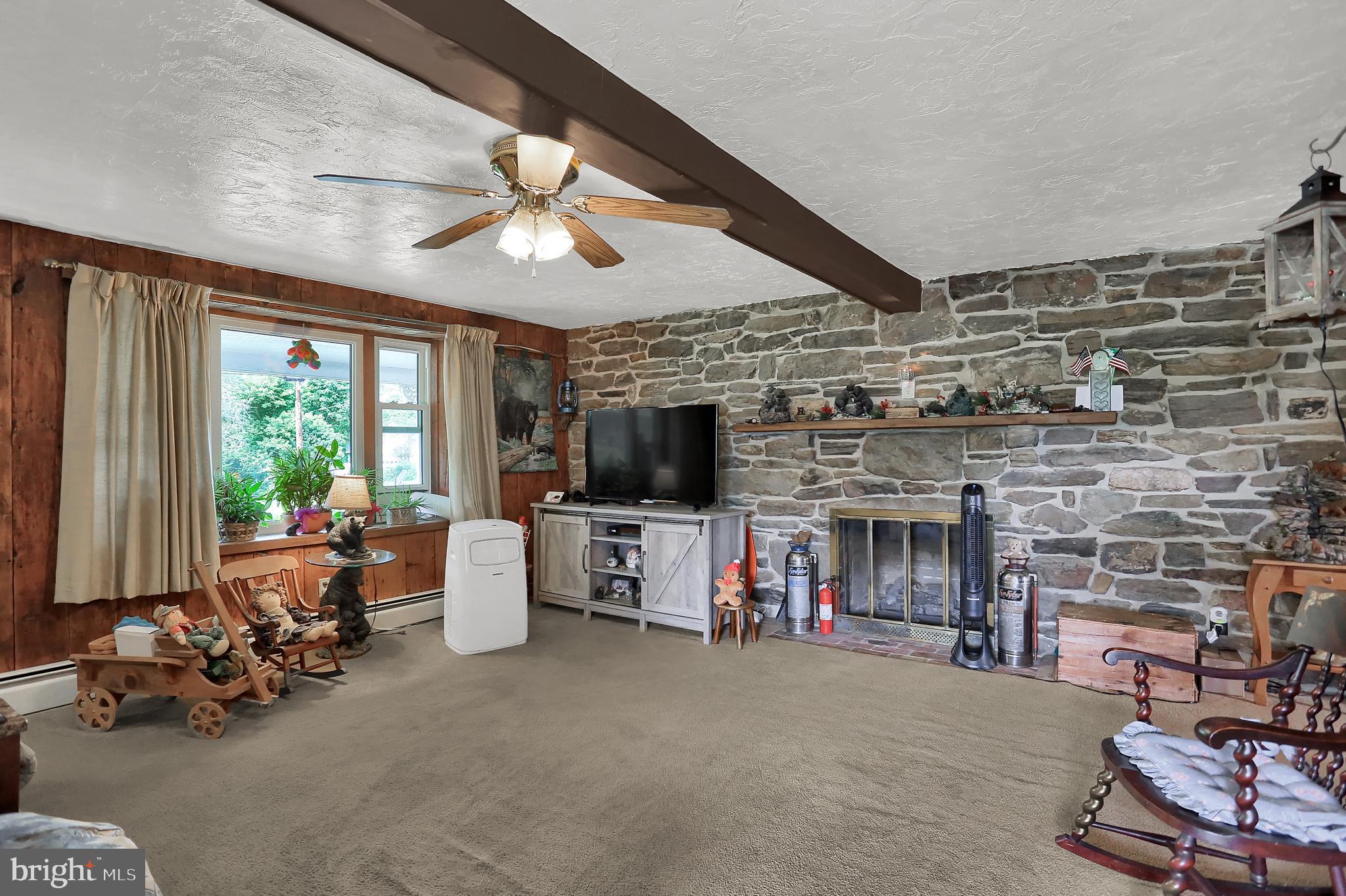 2422 Black Rock Road Hanover, PA 17331 - Photo 6 of 31