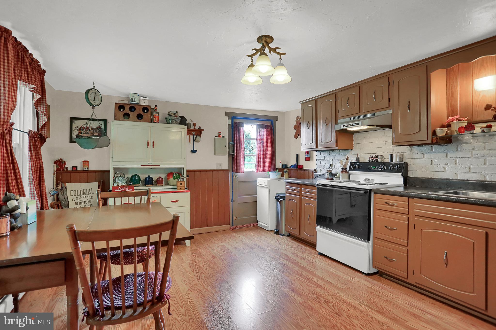2422 Black Rock Road Hanover, PA 17331 - Photo 7 of 31