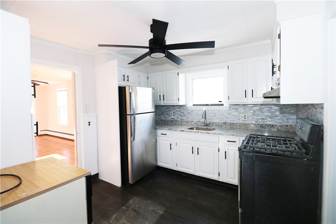 65 Friendship Street, Unit 2 Newport, RI 02840 - Photo 18 of 30