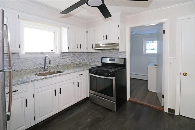 $3,200 | 65 Friendship Street, Unit 2, Newport, RI 02840